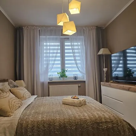 2 Bed Apartment In Zyrardow Exterior photo