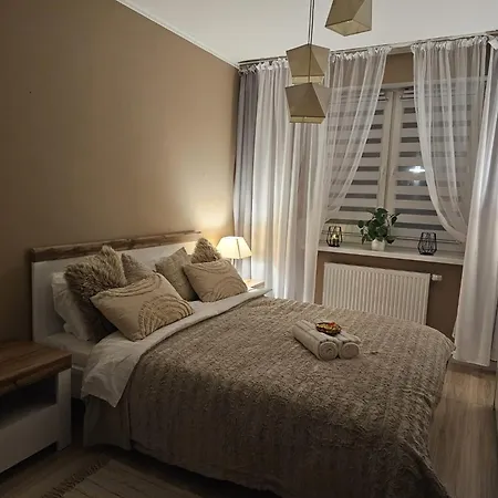 2 Bed Apartment In Zyrardow Exterior photo
