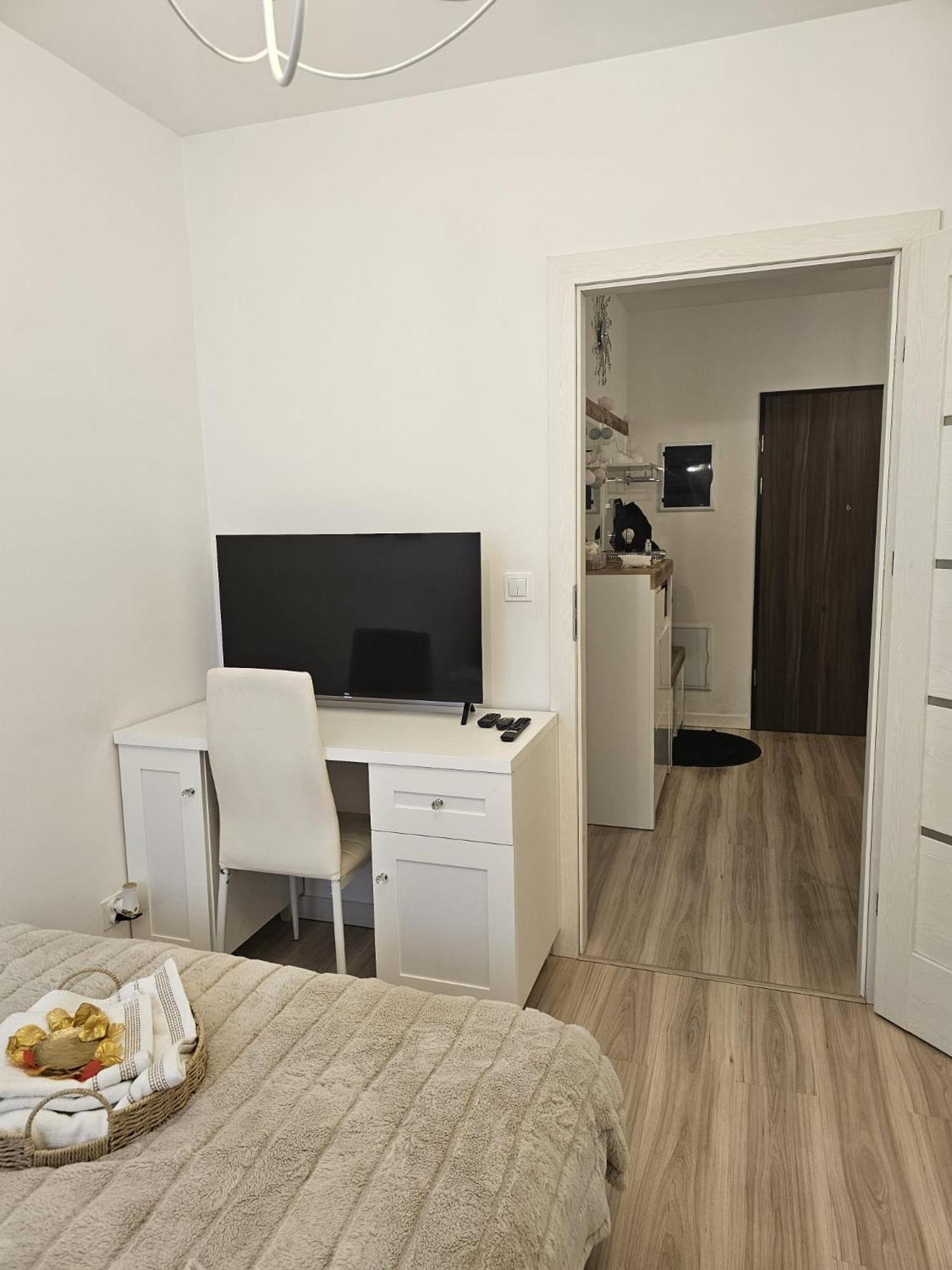2 Bed In Apartment *