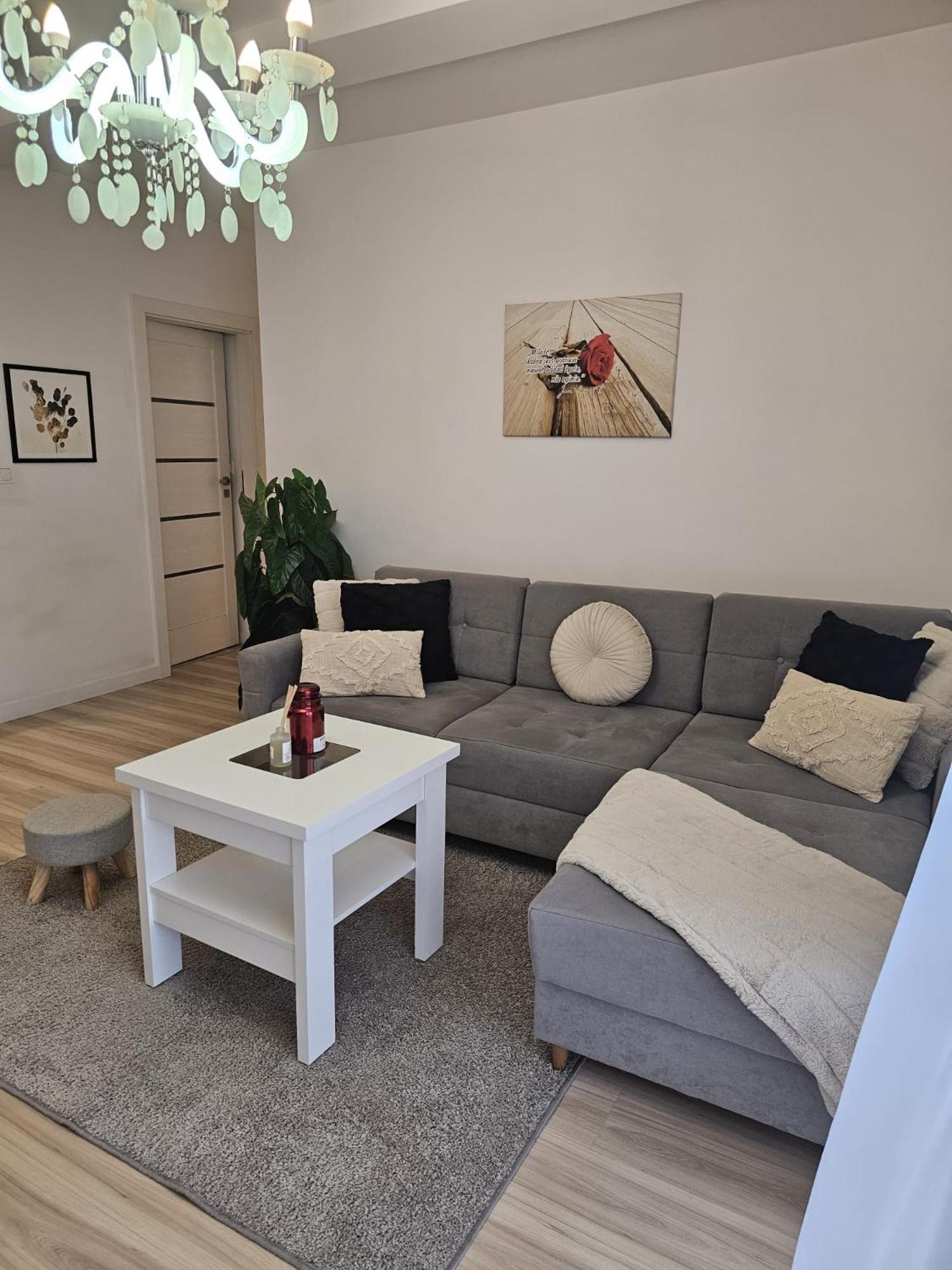 2 Bed In Apartment *